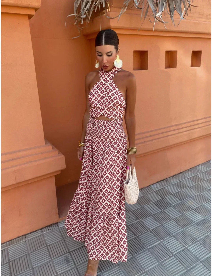 Mickay | Elegante abito midi con drappeggi e spalline sulle spalle