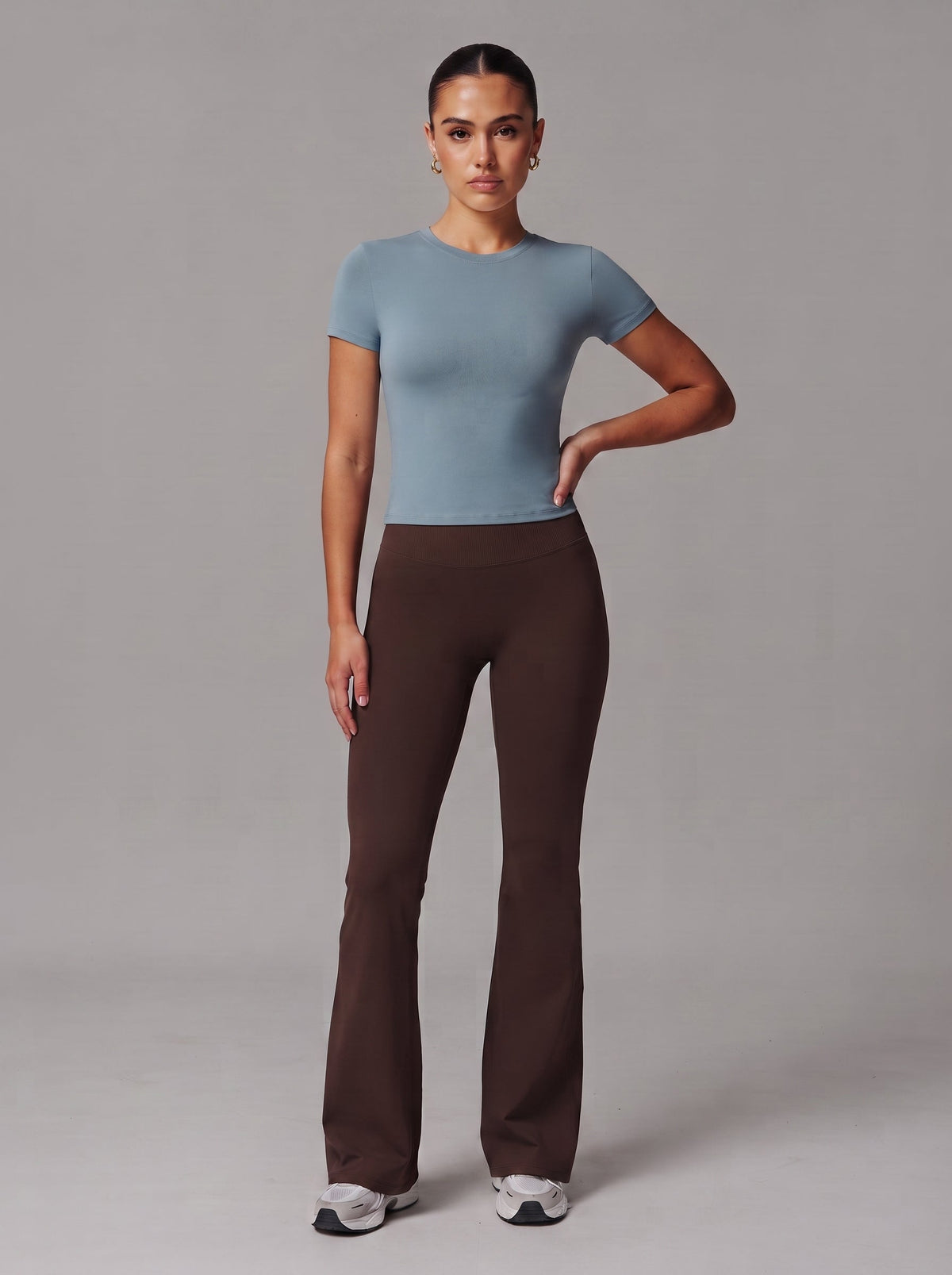 T-shirt girocollo da donna, vestibilità aderente