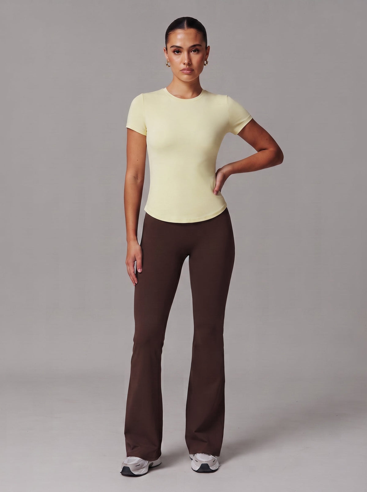 T-shirt girocollo da donna, vestibilità aderente